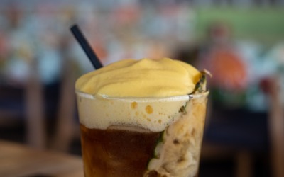 Van Polynesië naar je glas: het verhaal van de iconische Mai Tai cocktail