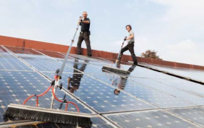Waarom het reinigen van je zonnepanelen een must is voor maximale energieopbrengst