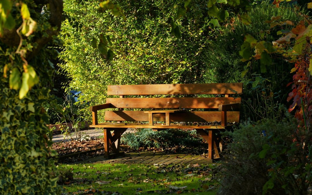 DIY tuinmeubilair maken: Gids voor het maken van je eigen tuinmeubels